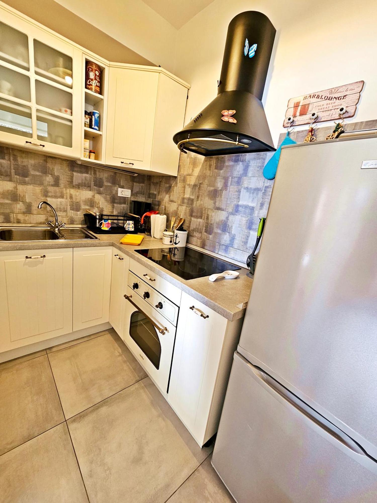 Apartments Tempera By The Beach スプリト 部屋 写真